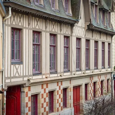 Guillaume - Le Charme Normand Intemporel Ruan